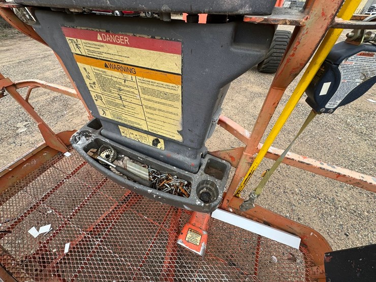 2005-jlg-450aj-image-10