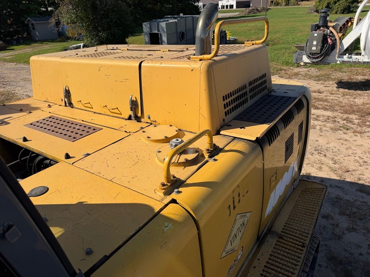 deere-450c-lc-image-32