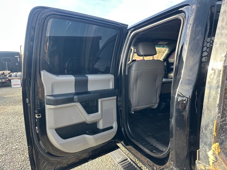 2017-ford-f350-xl-image-26