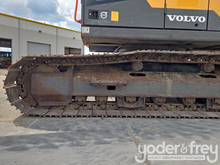 2021-volvo-ec200el-image-10