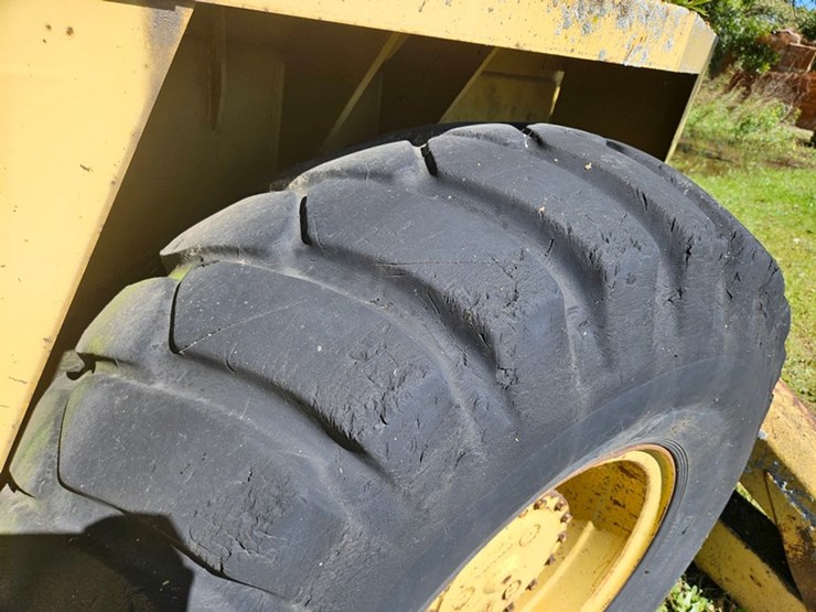 #2533-•-bucyrus-erie-200-4-series-iii-dynahoe-backhoe-image-48