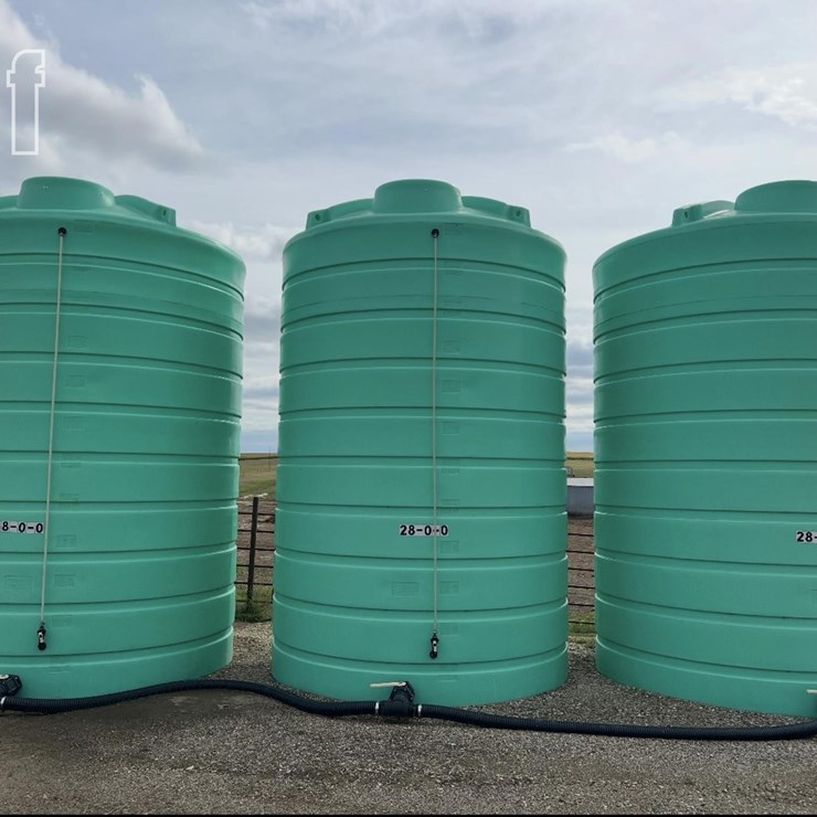 ENDURAPLAS 6000 GALLON FERTILIZER TANK 10085
