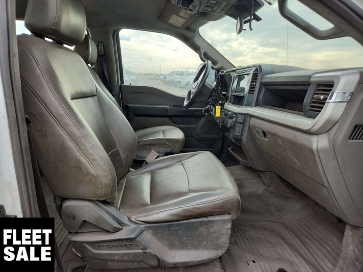 2023-ford-f350-image-15