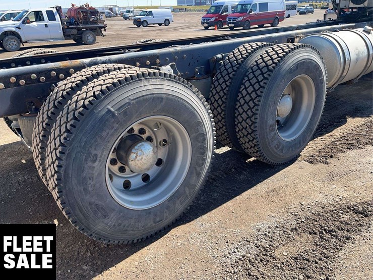 2018-western-star-4900-image-12