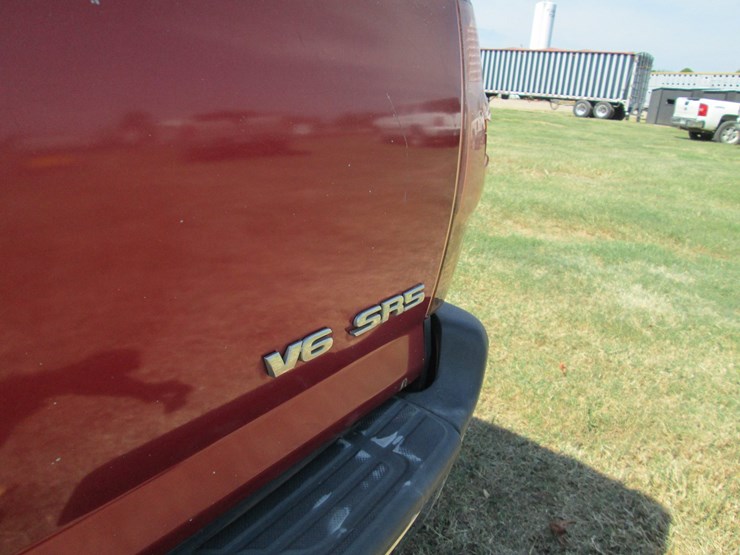 2005-toyota-tacoma-image-8