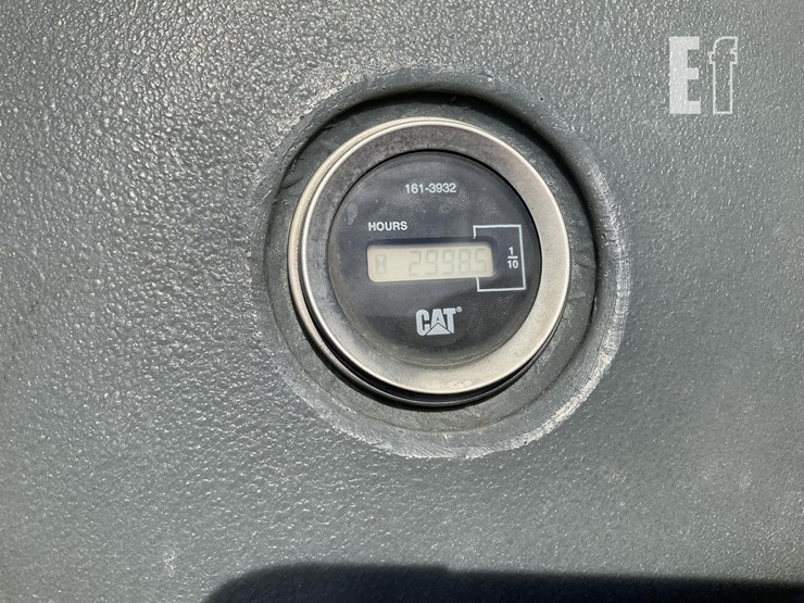caterpillar-416d-image-6