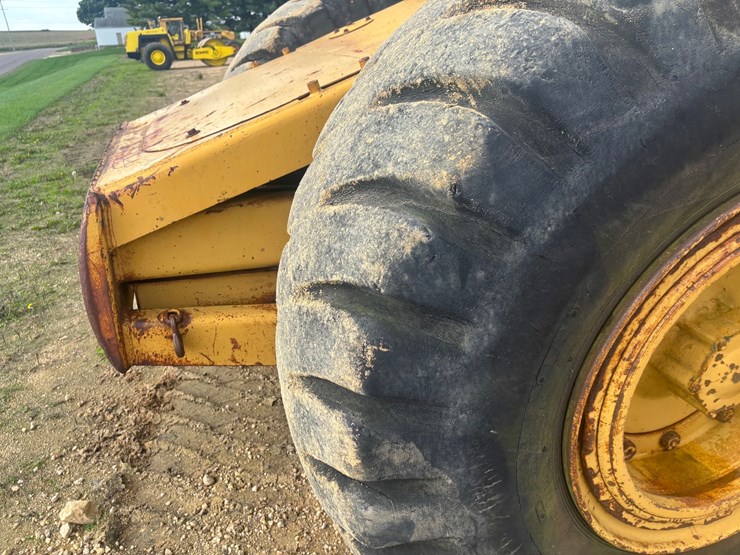 caterpillar-613-image-111