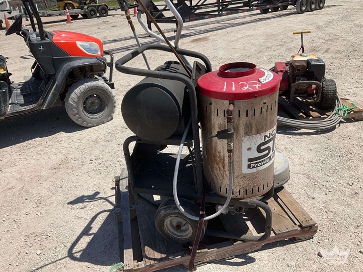 north-star-hot-pressure-washer-image-3