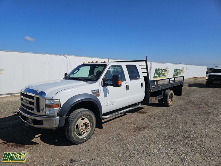 2010-ford-f550-image-1