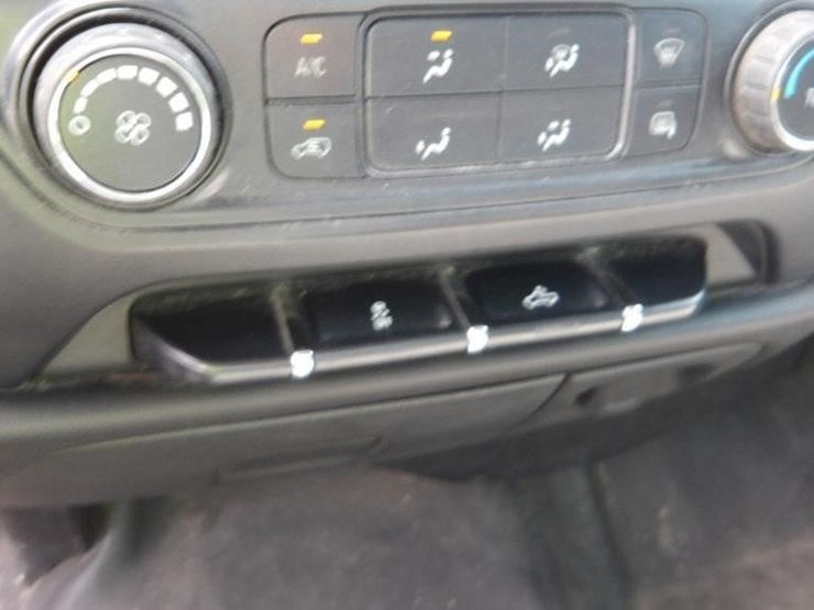 2015-chevrolet-2500-image-20