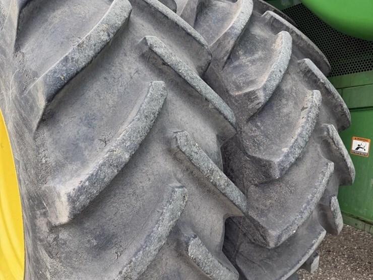 2011-john-deere-9770-sts-image-10