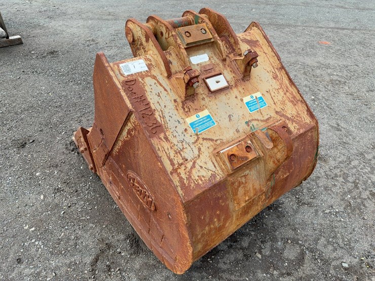 35”-bucket-for--excavator-image-4