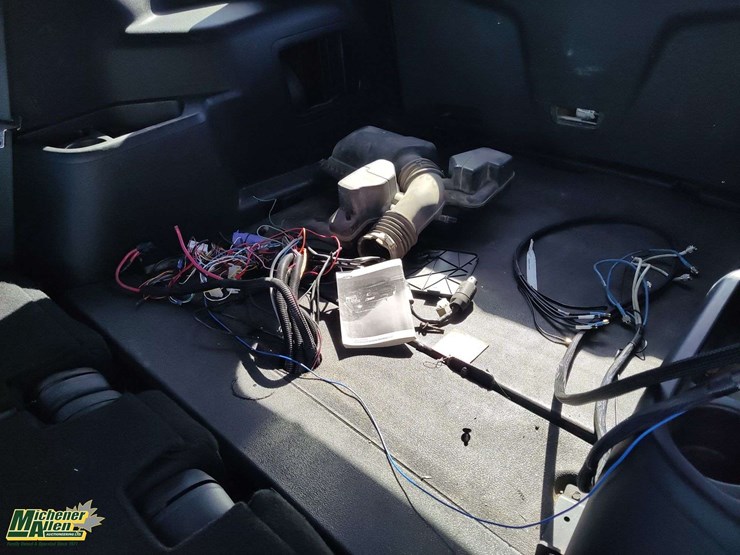 2018-ford-explorer-image-22