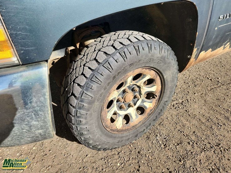 2012-chevrolet-silverado-1500-image-9