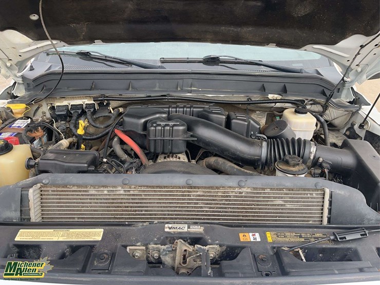 2014-ford-f350-image-25