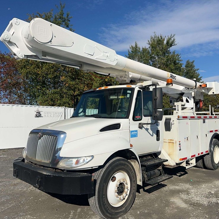 2006 INTERNATIONAL 4300 SBA