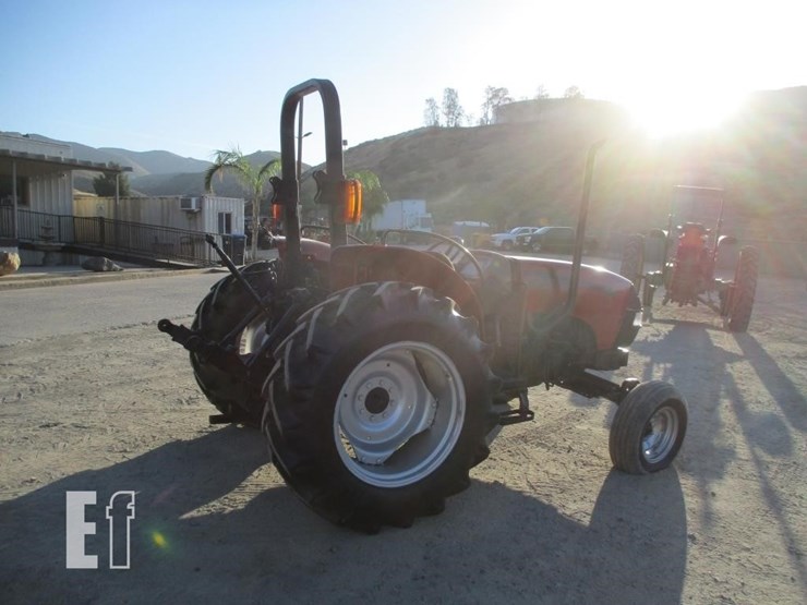 2009-case-ih-farmall-65c-image-3