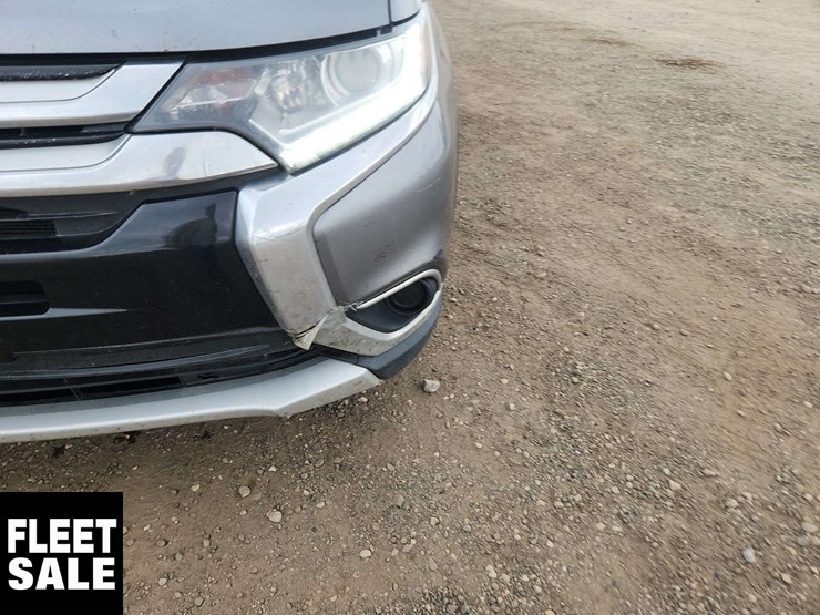 2016-mitsubishi-outlander-image-34