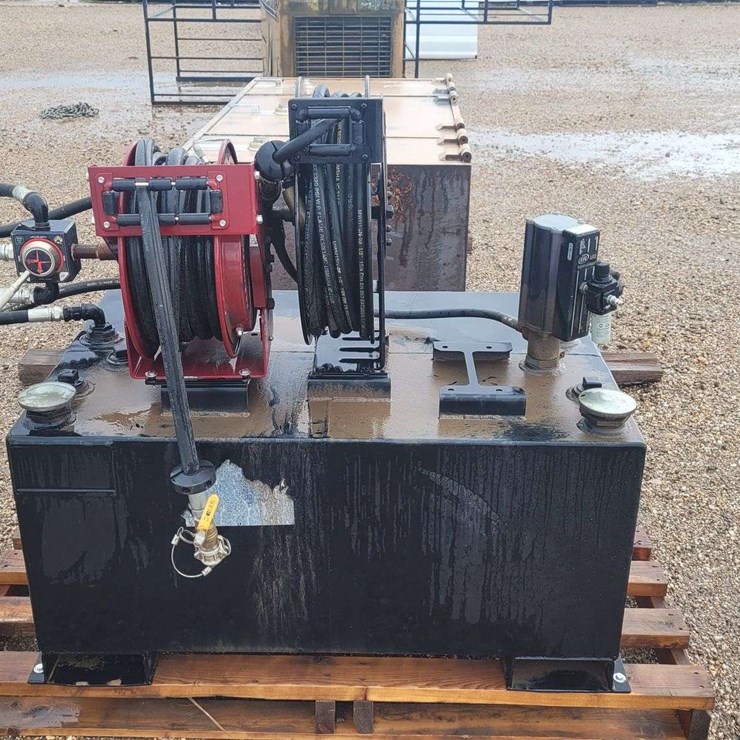 Lubrication Skid 100 Gallon Used Oil/100 Gallon New Oil Tanks