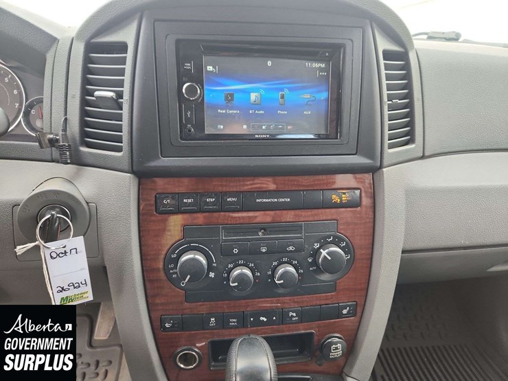 2006-jeep-grand-cherokee-limited-image-12
