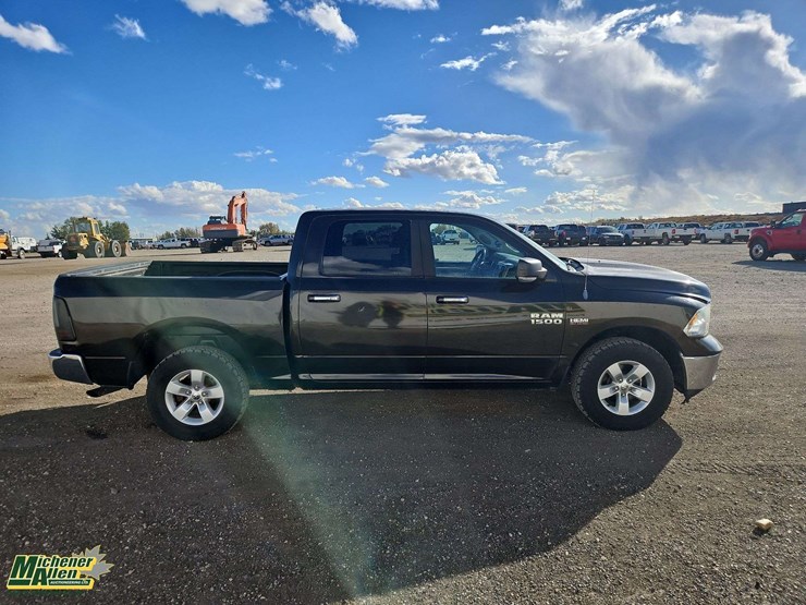 2013-dodge-1500-image-8