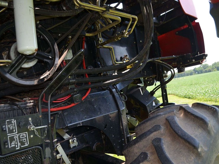 case-ih-8120-image-22