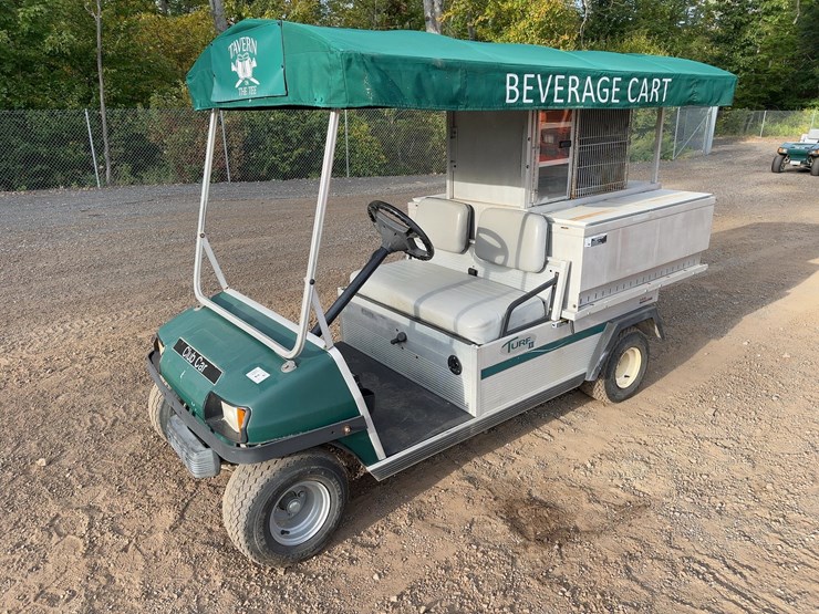 club-car-turf-ii-beverage-cart-image-1