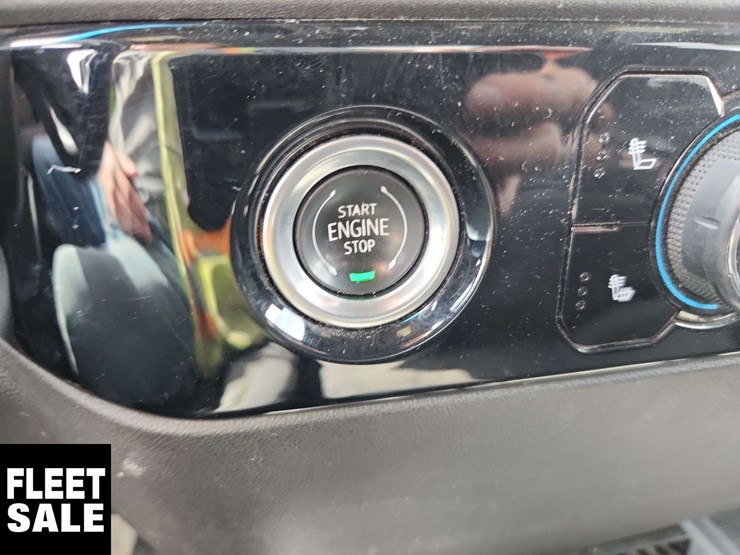 2023-chevrolet-silverado-1500-image-24