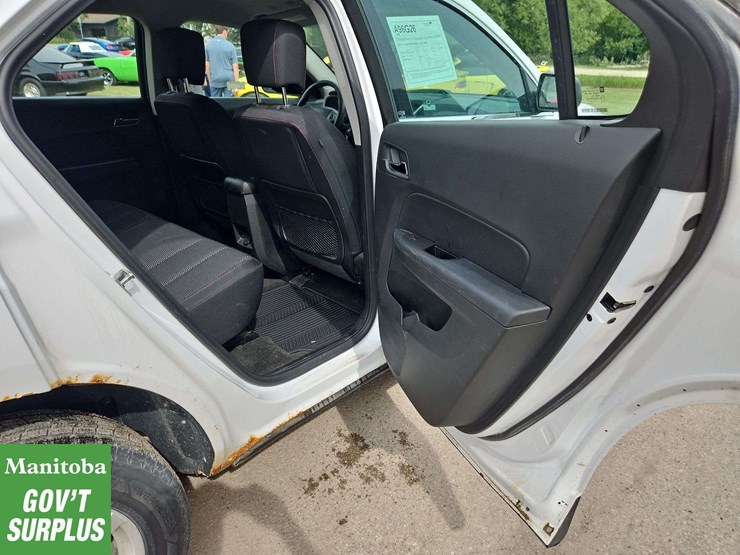 2016-chevrolet-equinox-image-29