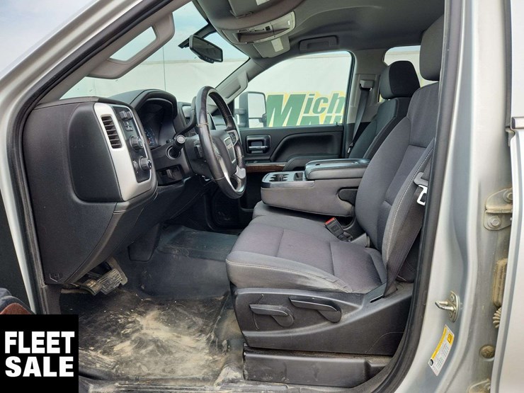 2019-gmc-sierra-2500hd-image-13