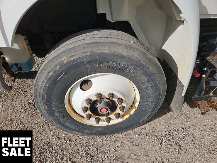 2015-international-durastar-4400-image-8