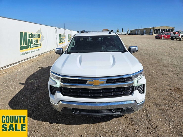 2023-chevrolet-silverado-1500-image-8