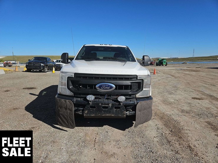 2020-ford-f350-image-8