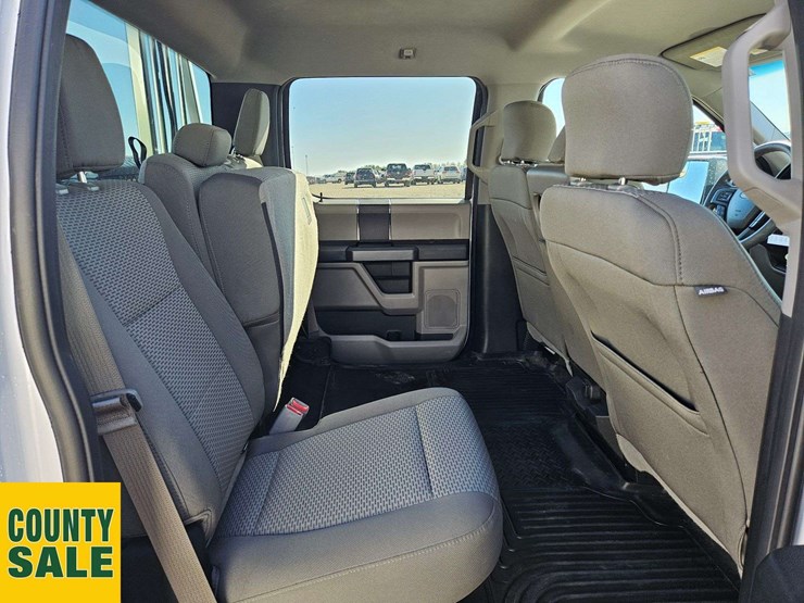 2017-ford-f150-image-15