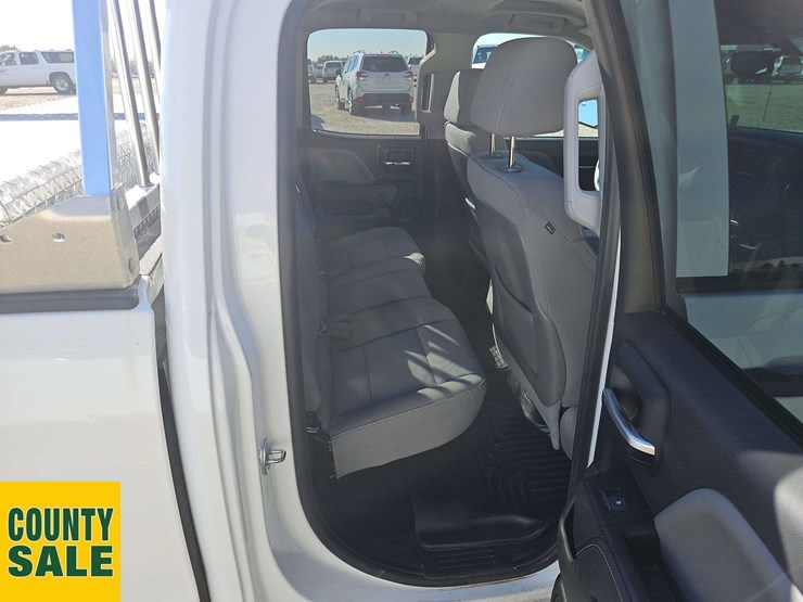 2015-chevrolet-silverado-1500-image-16
