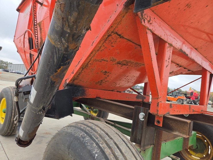 john-deere-1065a-image-18