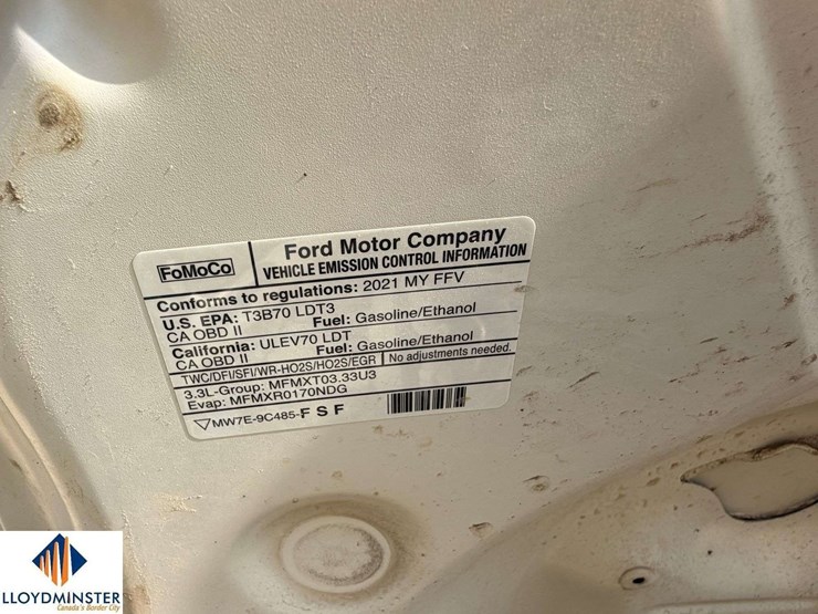 2021-ford-explorer-image-34