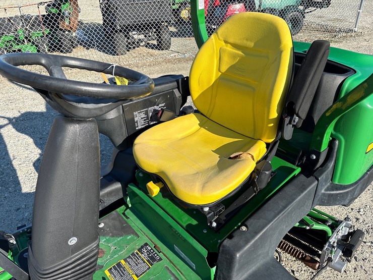 john-deere-2500e-image-11