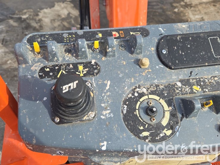 2022-jlg-660sj-image-35