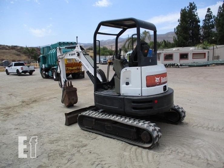 2016-bobcat-e35-image-4