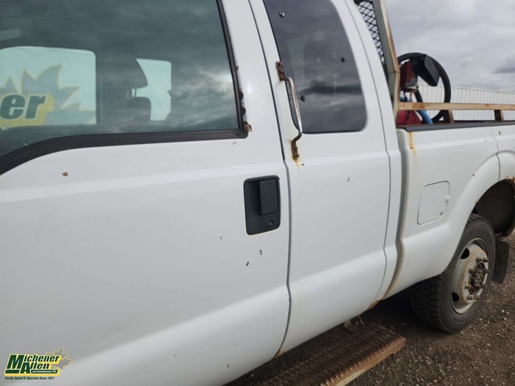 2011-ford-f250-image-33