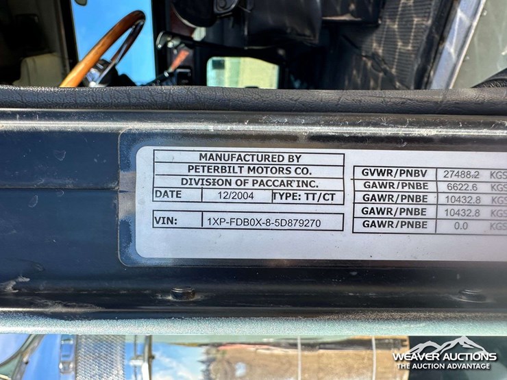 peterbilt-378-image-5