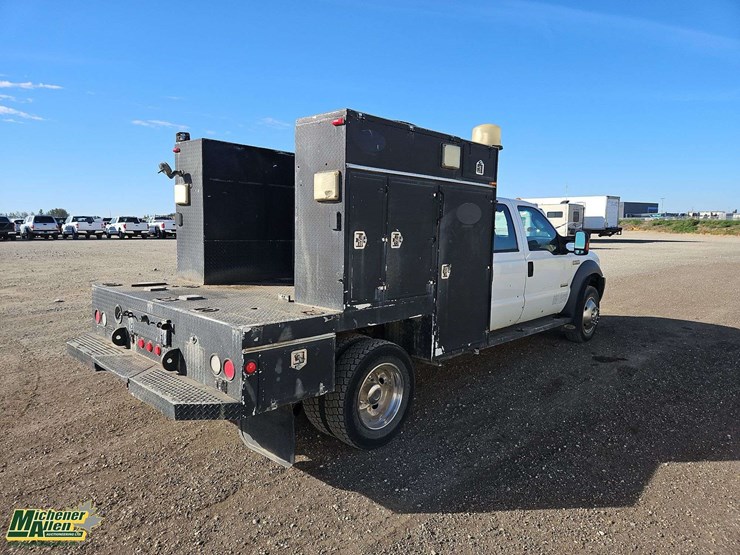 2006-ford-f550-image-4