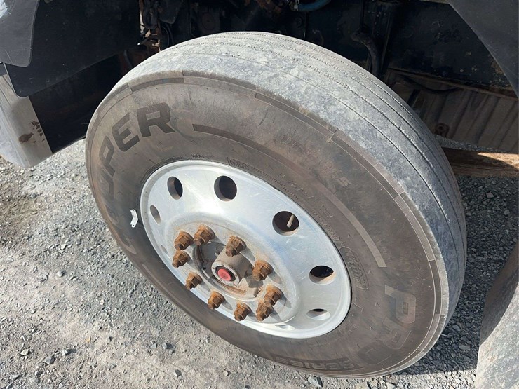 2015-western-star-4900sf-image-9