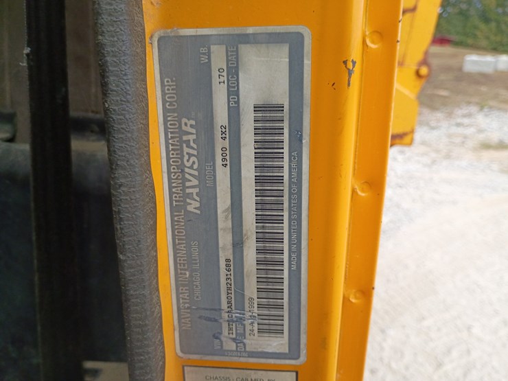 2000-international-4900-image-29