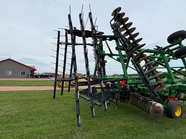 john-deere-2623-image-45