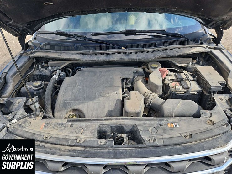 2017-ford-explorer-image-24