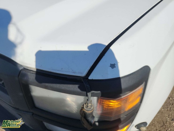 2014-chevrolet-silverado-1500-image-39