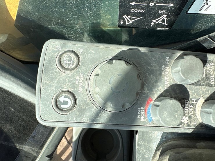 deere-85g-image-52