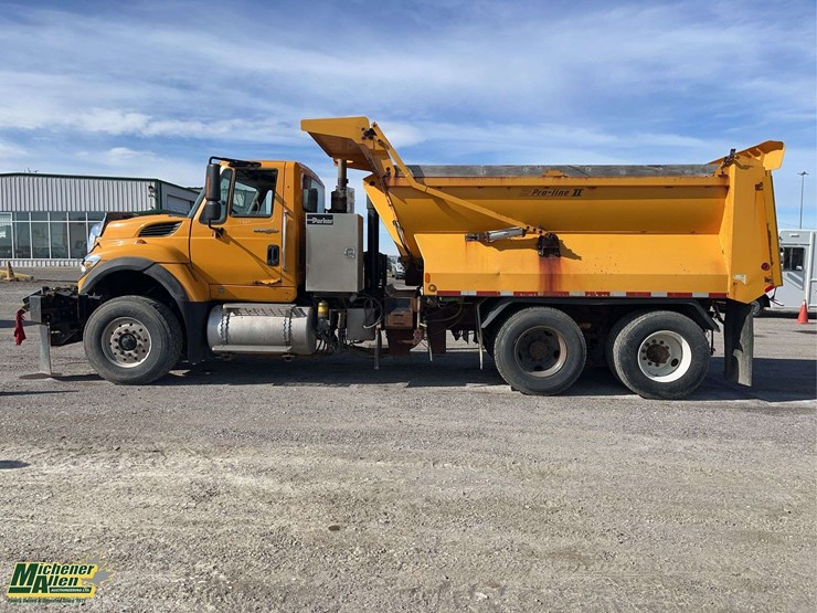 international-workstar-7600-image-5